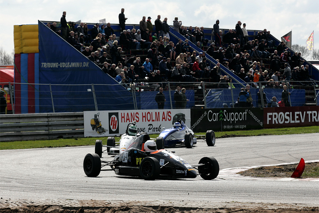 Christian Schandorff topper tabellen forud for løbene på Spa-Frandorchamps
(Foto: Henning Smed / <A HREF=http://www.danskerbiler.dk/danskerchassiser/index.php TARGET=blank >DanskerBiler.dk</A>)